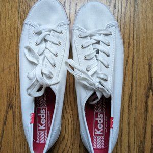 Keds Sneakers Womens 8.5 White Red Lace Up Canvas WF48671 Pre-owned, barely used